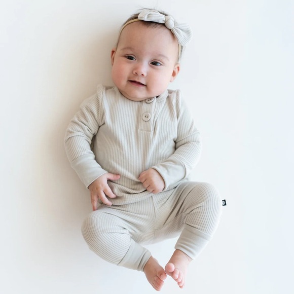 Kyte BABY Ribbed Henley Set - Picture 8 of 9